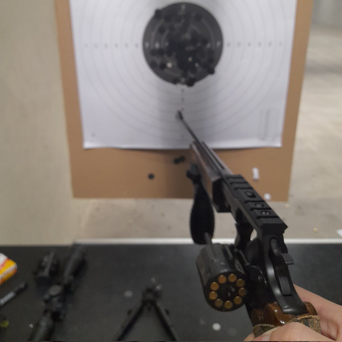 JanSuch6's tweet photo. Malorážková karabina #Alfaproj Hunter na pojezdové střelnici #Guncentrum 5, 10, 15, 20 metrů s náboji .22lr Club S&B https://t.co/qhtNXUxGEN