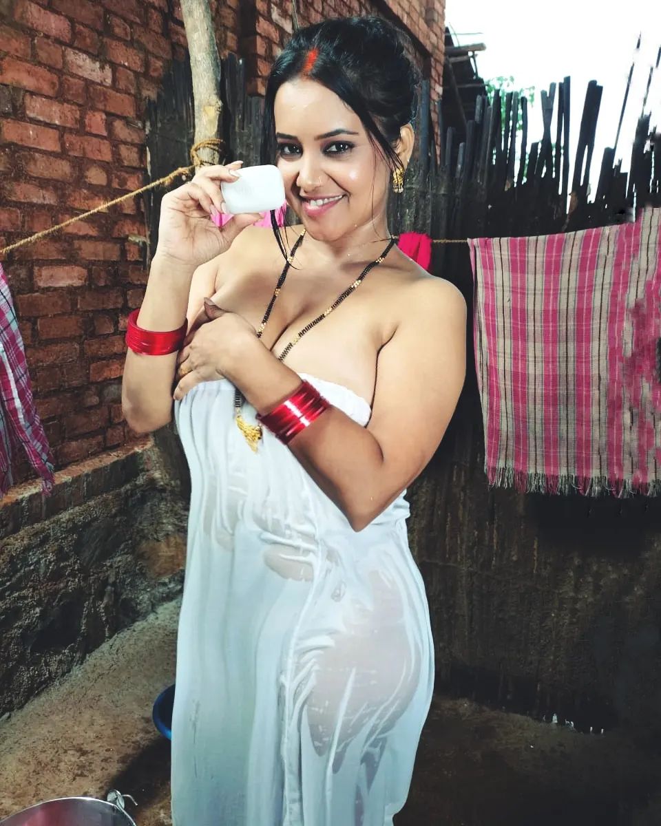 FsHseANWAAA3ZN7?format=jpg&name=medium