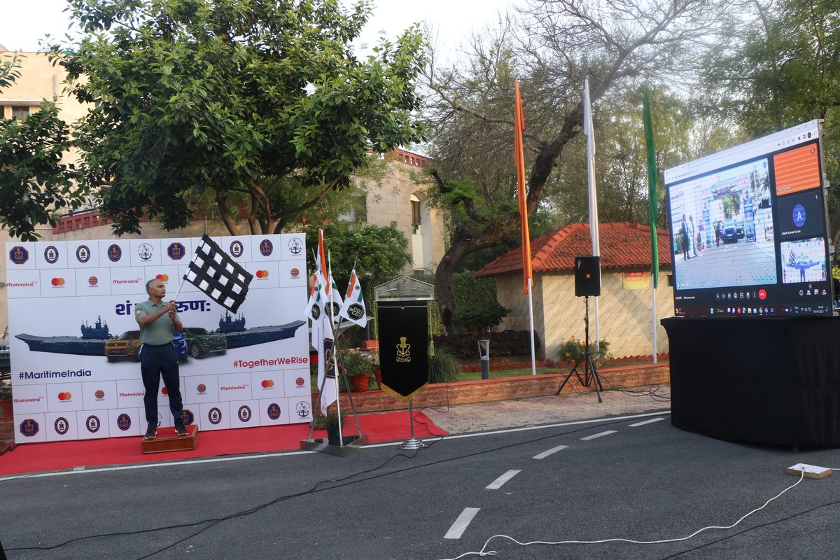 PRO_Vizag's tweet photo. #SamNoVarunah Coastal Car Expedition was virtually flagged off by Adm R Hari Kumar #CNS. The 7500 km Expedition covering the entire Coastline from West Bengal to Gujarat is an outreach to inculcate Maritime Consciousness, awareness about #AgnipathScheme &amp; showcase #NariShakti https://t.co/uNMRooYfGD