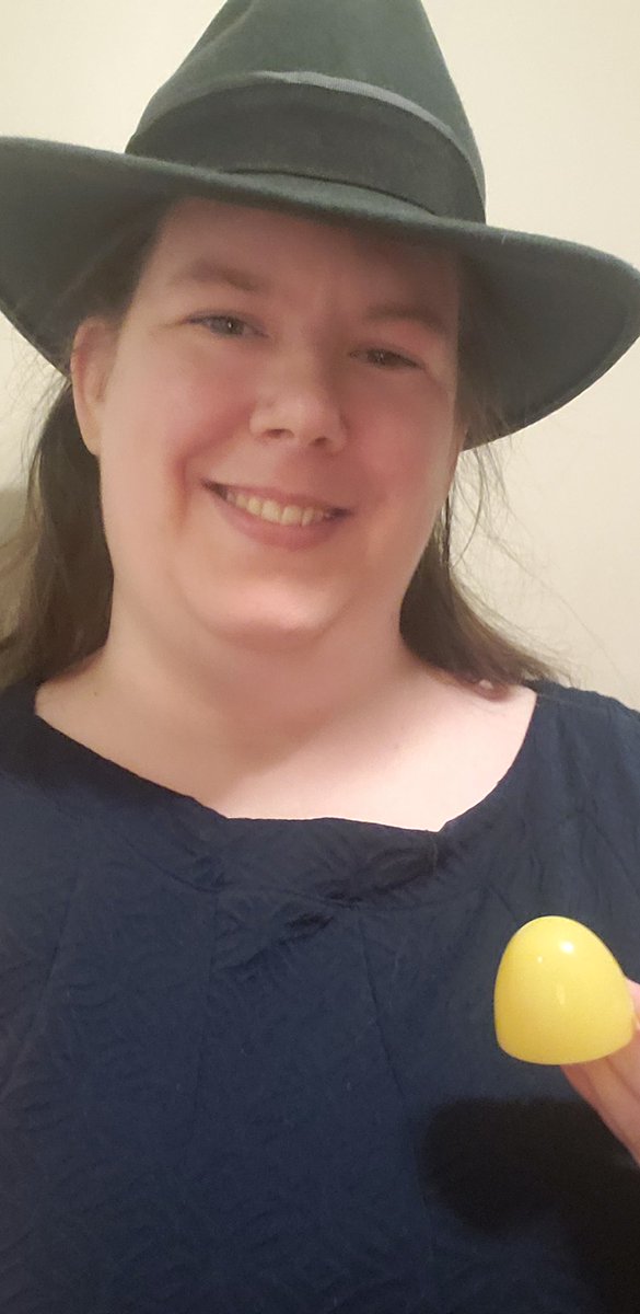 KeriAnnAMusing's tweet image. Blessedby @Remember_Sarah throwing an Easter egg just hard enough to burst open hitting my boob.😂I go to live shows to share energy with others&amp;amp; the egg-boob-boop took it up a level! Her&amp;amp; @jamieloftusHELP were hilarious! @carekendrick is so talented! @alexsteed is so kind!❤️