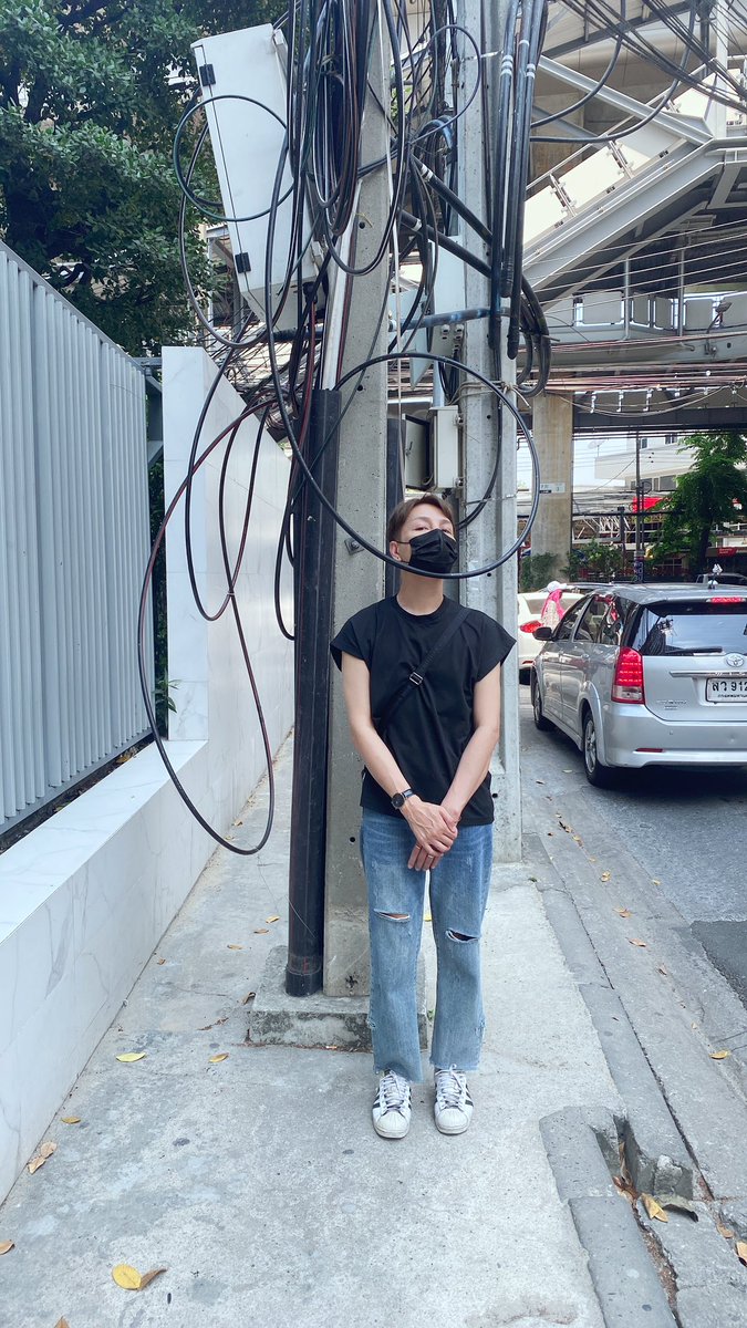 rukthub's tweet photo. เกือบขิต😅 #พหลโยธิน30 #แบนหนิงไอลีน https://t.co/95tjeLyT1M