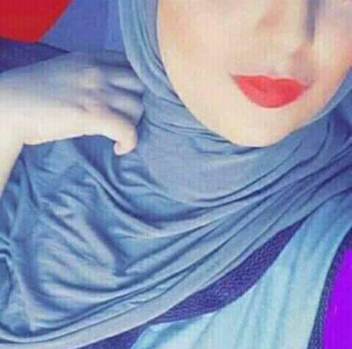 لم يكن اختيارًا خاطئًا على أيّ حال لا تُعاتب نفسك كثيرًا على أنّهم يتبدلون ويتغيرون لا تقتل نفسك من أجل أنهم غابوا أو يغيبون يجب عليك أن تؤمن أنهم كانوا مرحلة في قلبك وأن هذه الرحلة توقّفت هُنا لأنها أقصى ما يمكنها أن تصل إليه ثم تمضي الحيـاة🌙💫