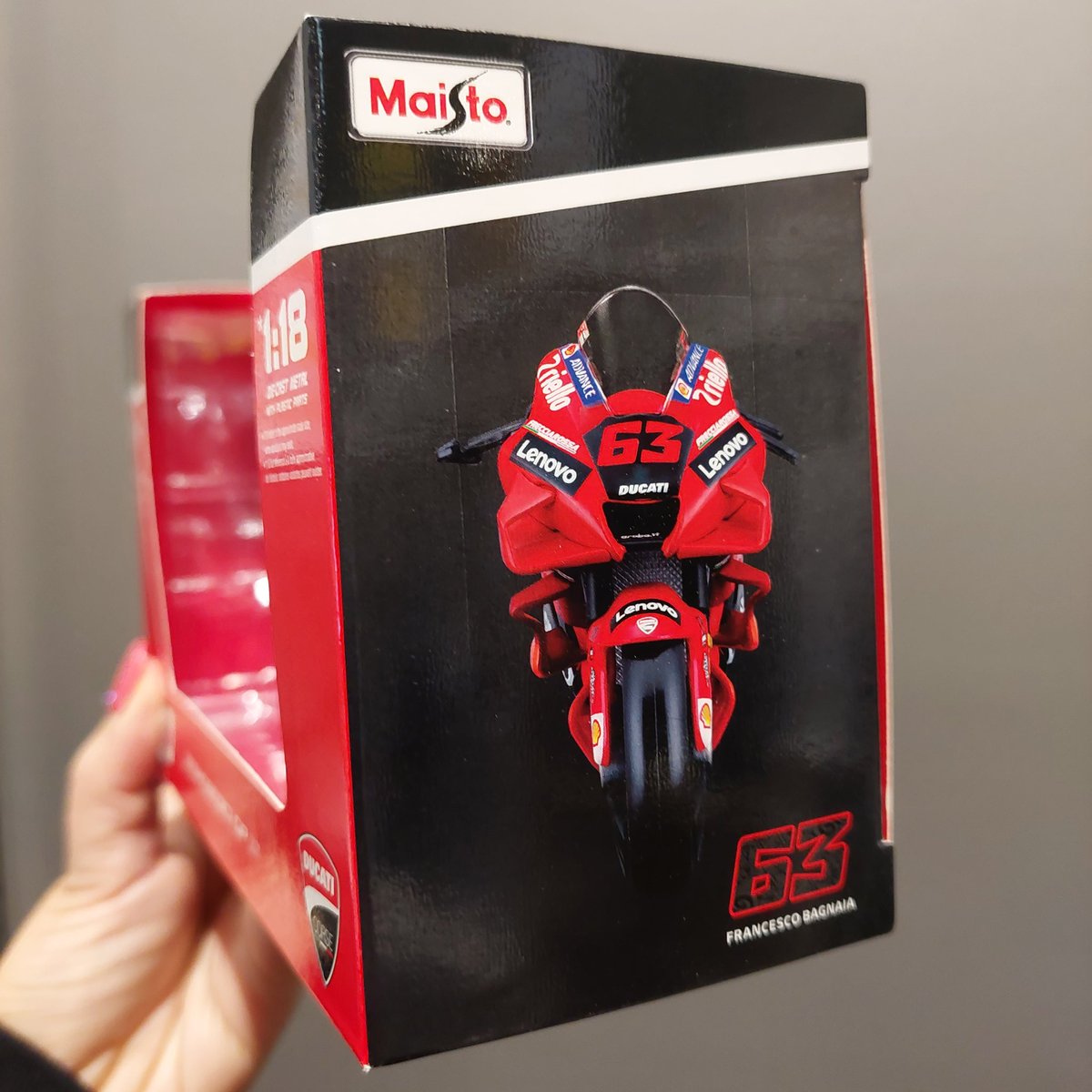 🆕DucatiデスモセディチG22・ダイキャストモデル入荷🏆🏁
ペッコが乗っていたMotoGp2022チャンピオンモデルです🏍
数に限りがありますので、お早めに！！
¥1,727（税込）　

#Ducati
#Pecco
#MotoGP
#DucatiLenovoTeam 
#WorldChampion