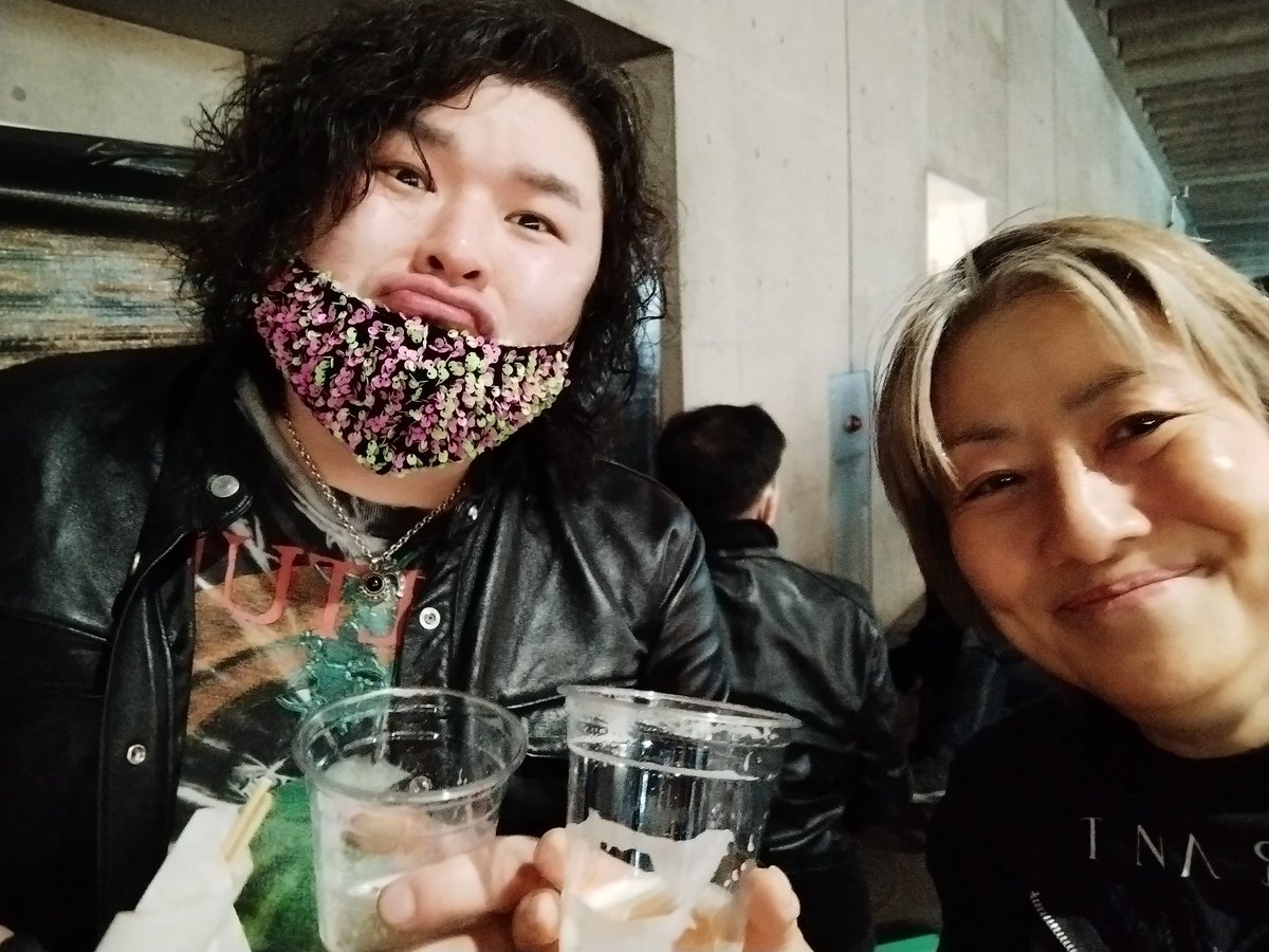 vina_yu's tweet photo. @ROCK_BAR_SAKEBI 会えてよかった♥️ https://t.co/Oj9G7NGRvX