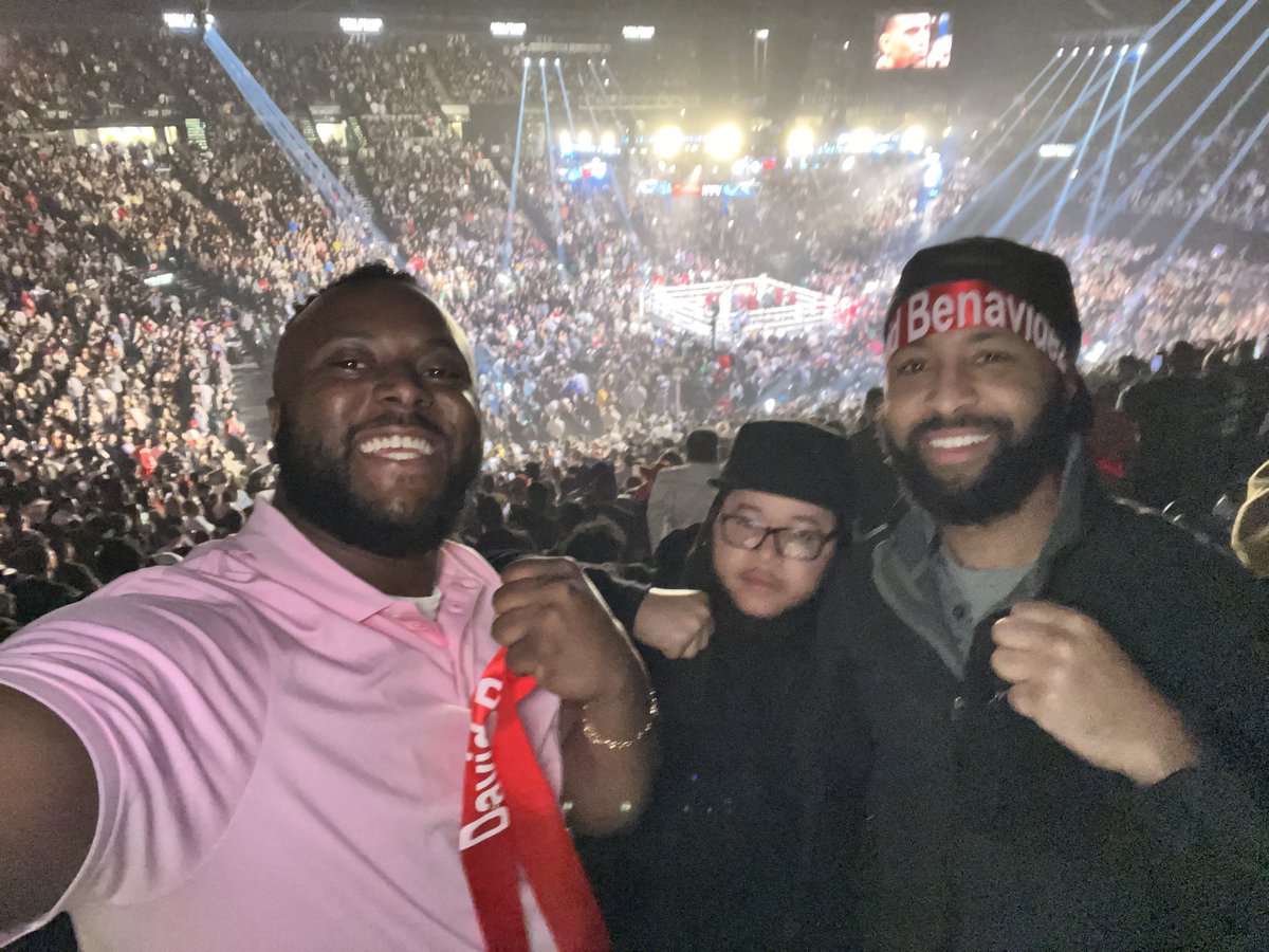 raider_level's tweet photo. #BenavidezPlant #Boxing #BigFightWeekend https://t.co/2KpP9sk5wR