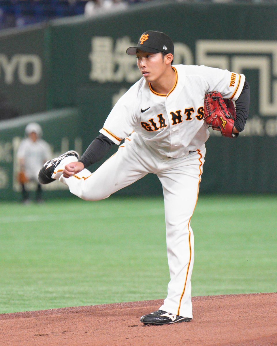人気大割引 赤星優志 春の缶バッジ祭り2022 ちりめん缶バッジ ジャイアンツ 読売巨人軍 赤星優志 3rd ブラックユニ ステッカー