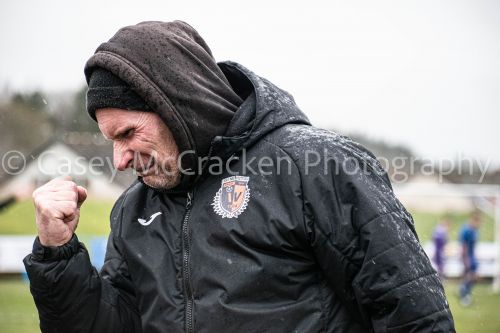 Another great batch of pictures from Casey after yesterday's win against Lanark United. 🧡🖤

irvinevictoriafc.co.uk/viewalbum/1003…