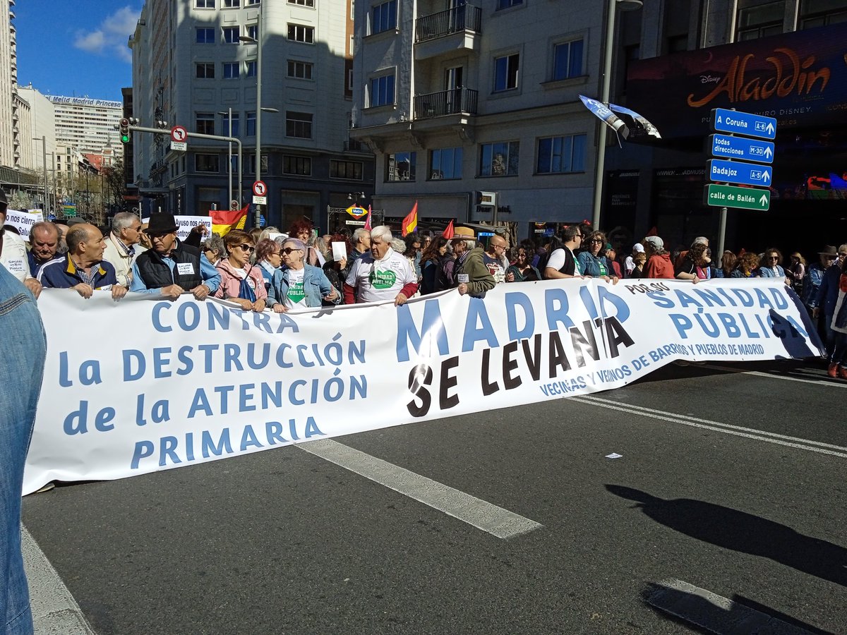 Sanidad pública!!! <a href="/CasaVecinalTet/">Casa Vecinal de Tetuán</a> <a href="/sarimacos/">Marisa 🛰️</a> <a href="/Pasabap19669444/">Pasaba por aquí</a> <a href="/jseguradelpozo/">Javier Segura</a> <a href="/jacube67/">Javier Cuenca</a> <a href="/qqvillalobos/">Quique Villalobos</a> <a href="/lunavirgi008/">Estrellafugaz</a> @SuperRoStar <a href="/Rita_Maestre/">Rita Maestre 🌾</a> <a href="/MarbarberanP/">Mar Barberán</a> <a href="/MarotoReyes/">Reyes Maroto</a> <a href="/RamonSilvaB/">Ramón Silva/❤</a> <a href="/CeciliaDDHH/">Cecilia Denis Miguez</a> <a href="/eltransito/">Luis de la Cruz</a>