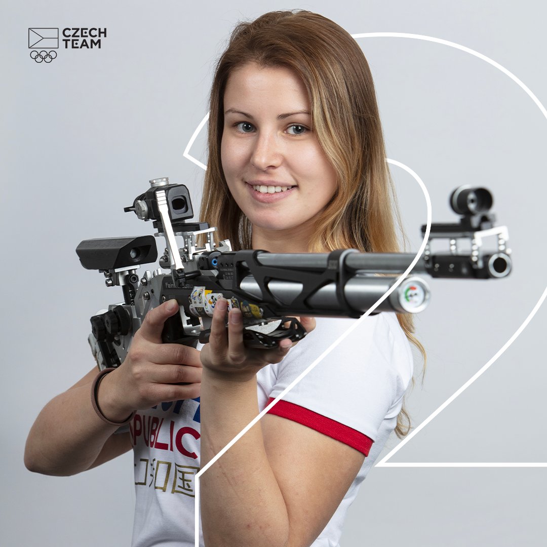 olympijskytym's tweet photo. Poprvé na stupních vítězů! 🥳 Aneta Brabcová si na svěťáku v Indii vystřílela stříbrnou medaili v třípolohové malorážce. 🥈 To si zaslouží potlesk! 🙌🏻 #olympijskytym #stribro https://t.co/6dLMIolTg1