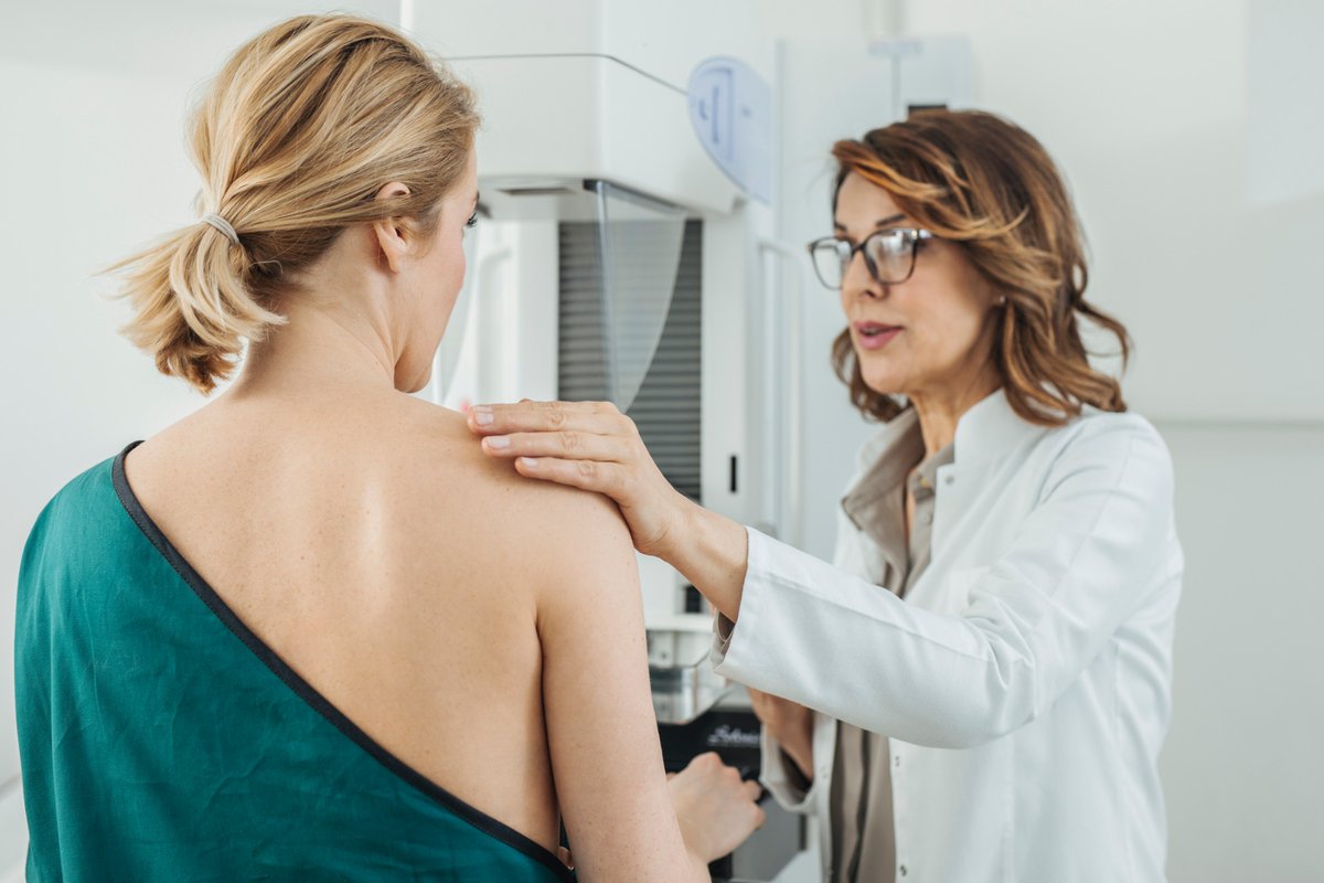 Many of the women (and men) attending our clinics are understandably nervous about receiving a diagnosis of breast cancer. It is worth remembering that almost 95% of those attending a breast clinic will not have a breast cancer. narenbasu.com/one-stop-breas… #breastcancercare