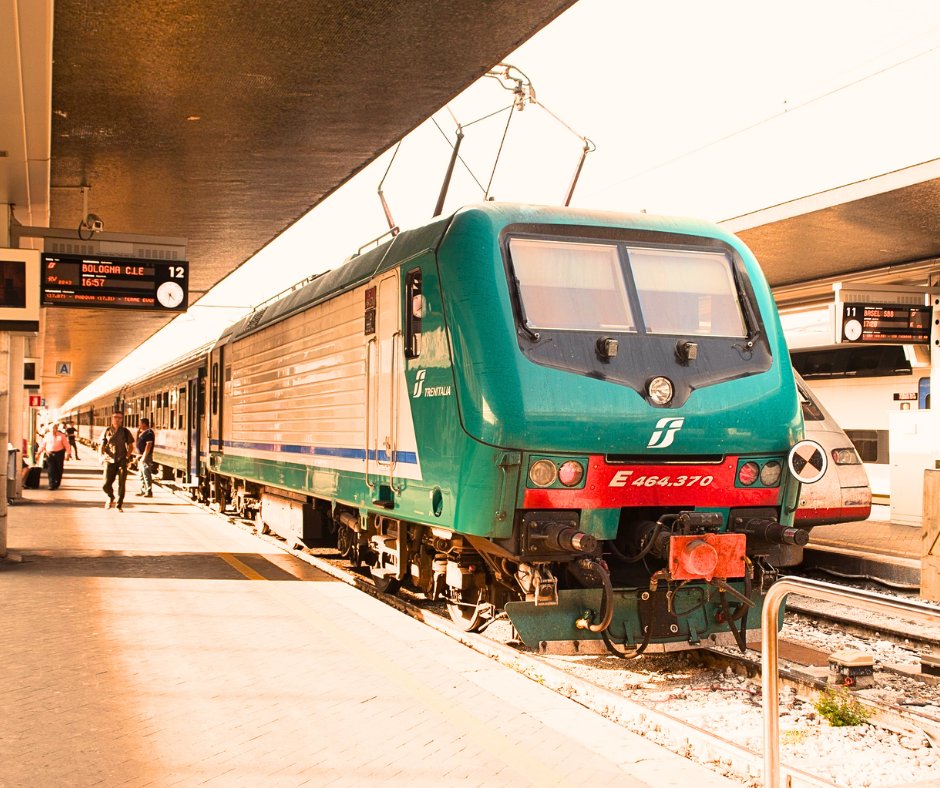 It's convenient, affordable, eco-friendly, and offers stunning views of Tuscany's countryside. 
Check out our latest blog post for ten reasons why you should discover Florence by train. bit.ly/10ReasonsDisco… - 
#FlorenceItaly #TrainTravel #TravelTips #ecofriendly