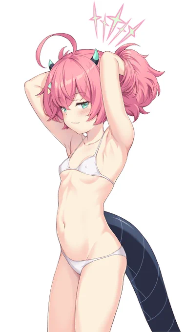 脇モモカ 