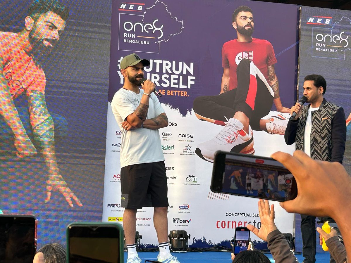 KohliSensation's tweet photo. (2/2)

#ViratKohli #one8Run #one8 https://t.co/MbTAWD8qtm