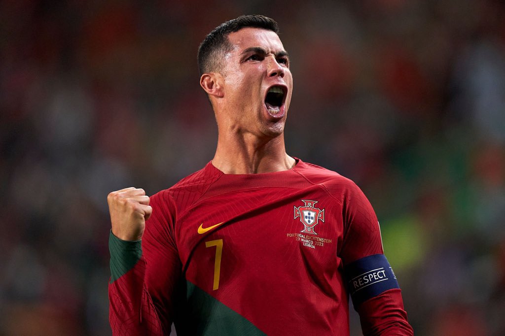 If Cristiano Ronaldo scores tonight we’ll give away $50 to one lucky winner who likes this tweet.

Make sure to be following @madridfooty_ and <a href="/CFC_Janty/">Janty</a> so we can DM you