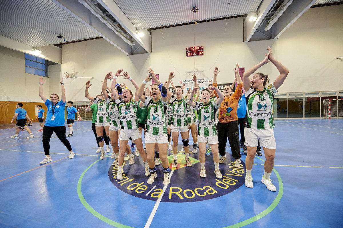 🤾‍♀️ Enhorabona a les jugadores de l'equip de Divisió Plata Femenina per aconseguir l'accés a la fase d'ascens.

Enhorabona <a href="/karolcarmona3/">Carol Carmona</a>, Xavi Vilella, Lolo Garcia i Martí Gisbert.

Gràcies <a href="/insercad/">Insercad Electrónica</a> pel suport.

#forçaOAR @sbdesport #70anysOAR