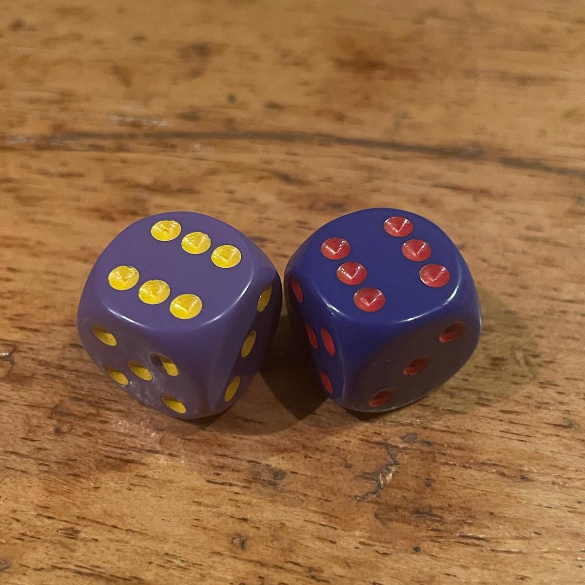 TheRoseHillArts's tweet photo. It's #HighlighterSunday TODAY! ⁠4pm - 10pm
⁠
Enter our Beat Raffle for the chance to win FREE GIG TICKETS!

And remember to roll a 6 when getting a drink at the bar if you want your next round for FREE 🥳⁠
⁠ https://t.co/Gcok3OIijQ