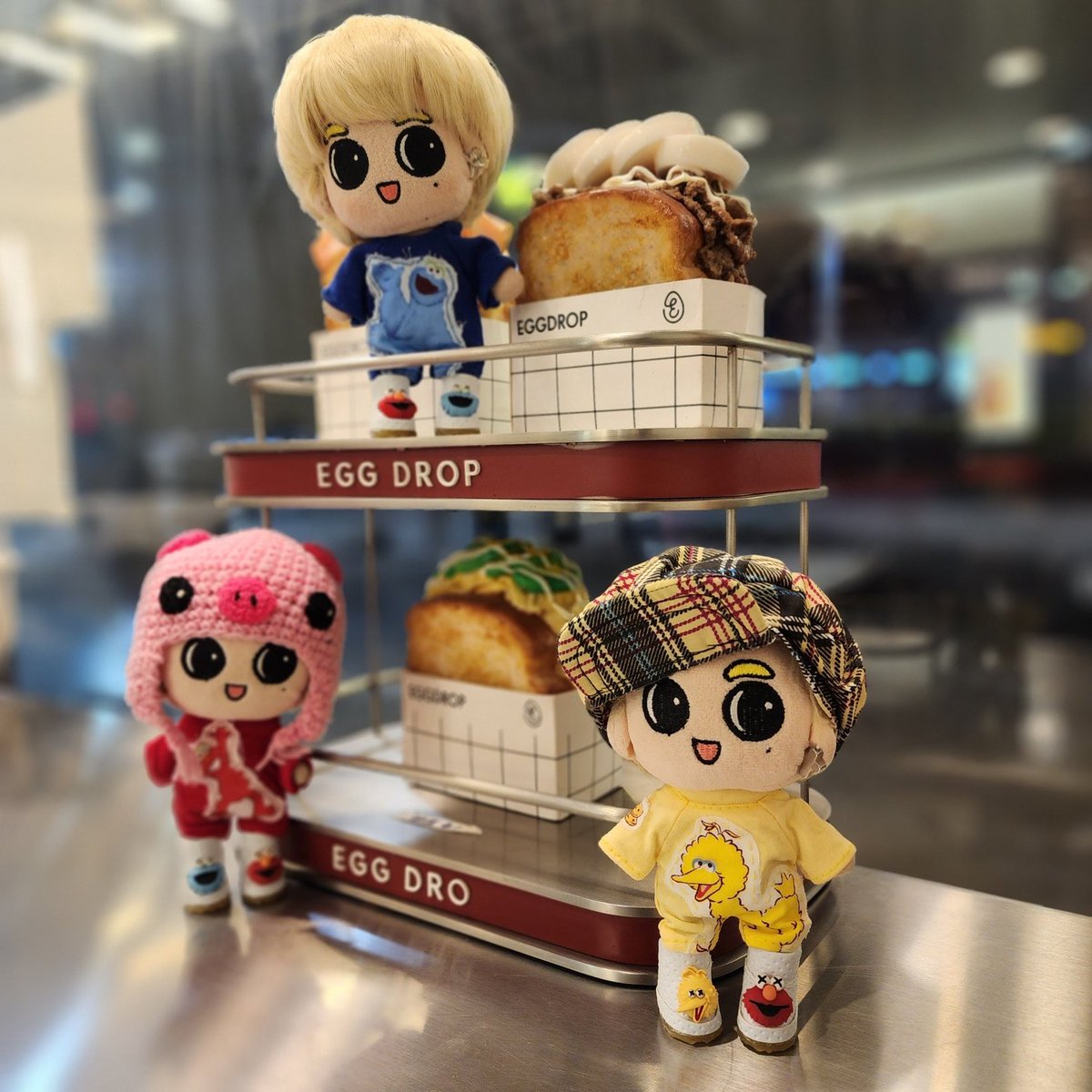 MiniGot7toon's tweet photo. ติดฝนฮะ 🌧
#เติ้ลแบมพาบัมบัมมู๋แบมเท่วเกาหลีเกาใจ https://t.co/CfI6DQkWV3