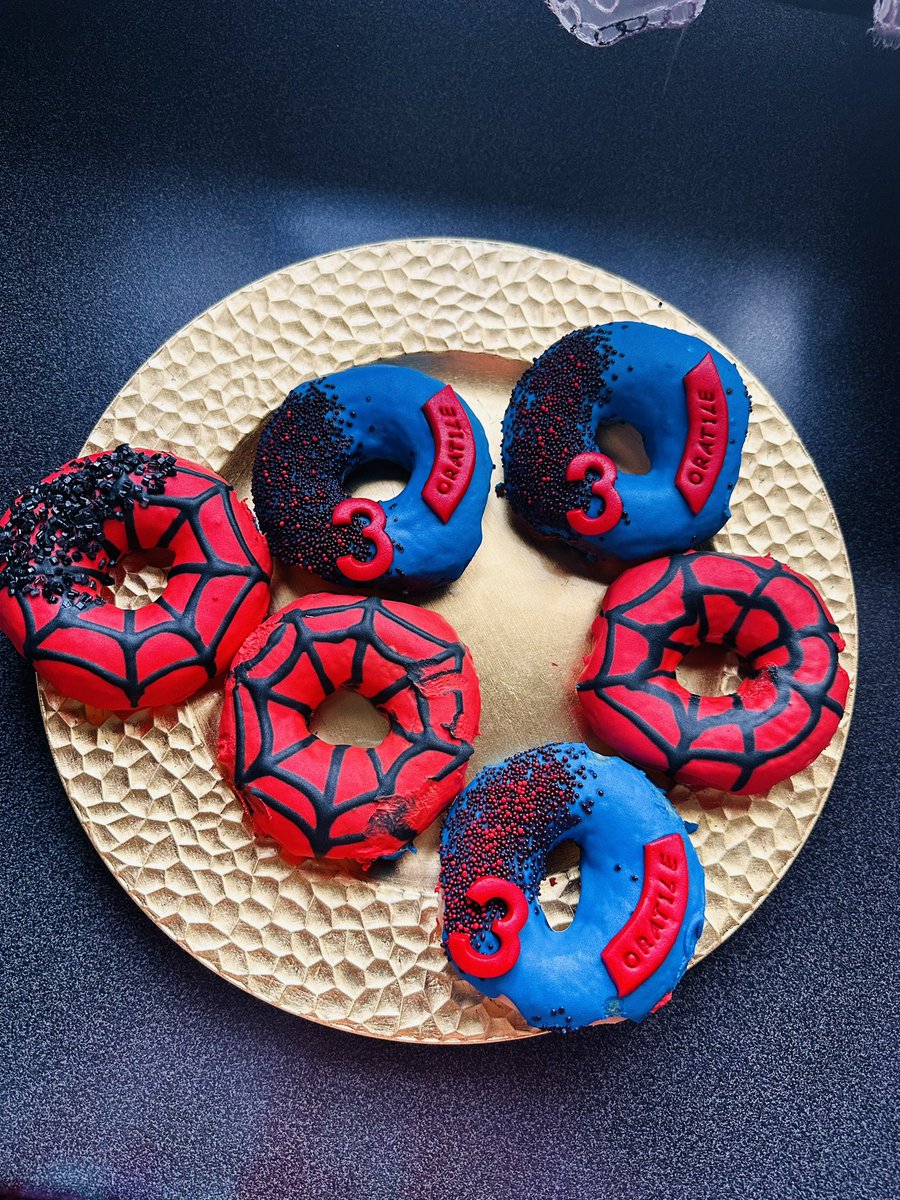 Ceekay_Mo's tweet photo. Est 26.03.2020 
My boy turns 3 today 💙🕸️🥳🍩🎉❤️. Love you so much my Orabear https://t.co/bqSI5Pb41d