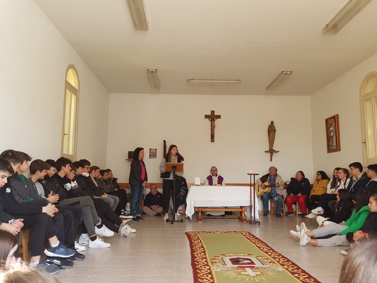 MTA_Esp's tweet photo. Terminamos el encuentro poniendo junto a Jesús nuestras "revoluciones "
#mtaenrevolucion https://t.co/zzC4YKLzQJ
