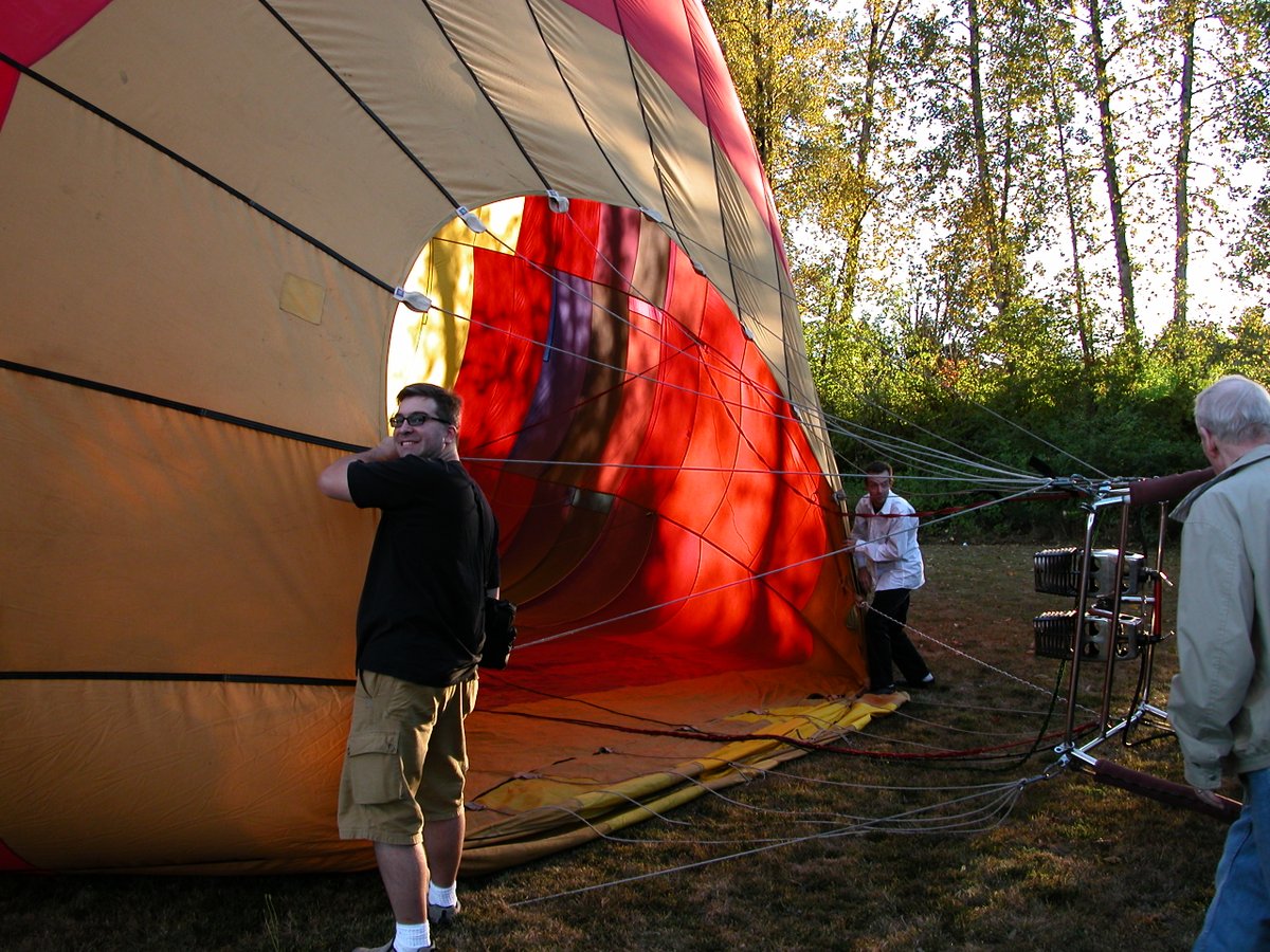 dmbtweet's tweet photo. I looked. I've only got pics at airports, train and bus stations that are not selfies and selfies on trains, catamarans and ice breaker ships.  Technically, this neither an airplane nor an airport, but it flies and we took off from there.  Woodinville, WA (2005) #LetsGoToJapan https://t.co/TMdUG49xPL