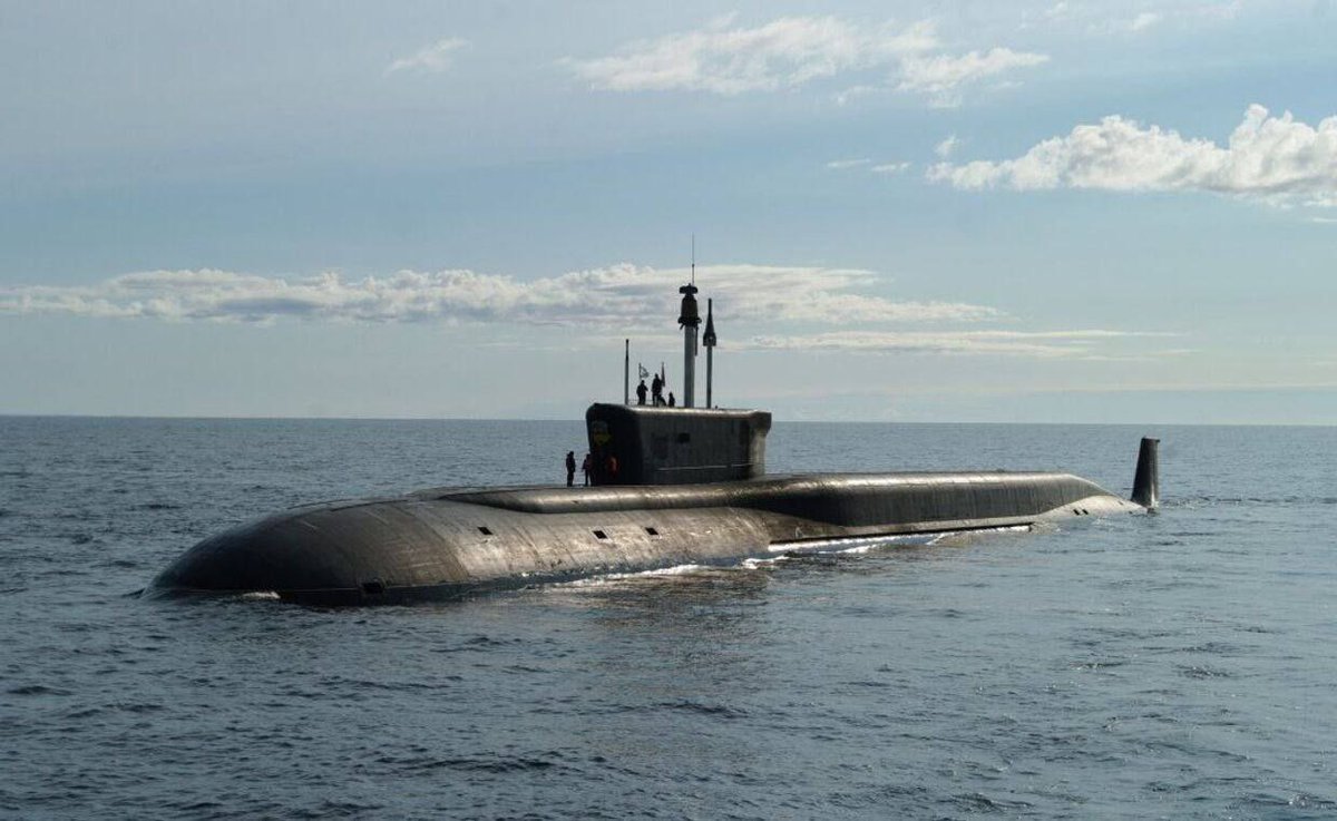 Kanthan2030's tweet photo. Russia will place some tactical nuclear weapons in #Belarus. This is in response to the West supplying Uranium-tipped munitions to Ukraine.

Russia has 2,000 tactical nuclear weapons — these can be delivered via missiles and planes. The warheads could even be simply driven into an area and detonated.

Russia also has 6,000 nukes - the big ones - of which 1,500 are ready to be launched any time. Here’s the breakdown:

🔹800 - land-based ballistic missiles
🔹600 - launched from submarines
🔹200 - bomber jets 

The US doesn’t care since the first ones to get annihilated in a nuclear holocaust will be Europeans. 

If Ukrainian Nazis are dumb pawns, Europe is a bigger schmuck.