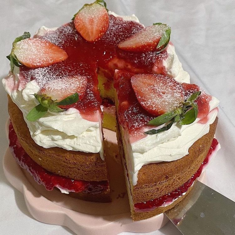 daily desserts •.°･.*°･. reqs are closed for now! (@dailydesserts_) on Twitter photo 