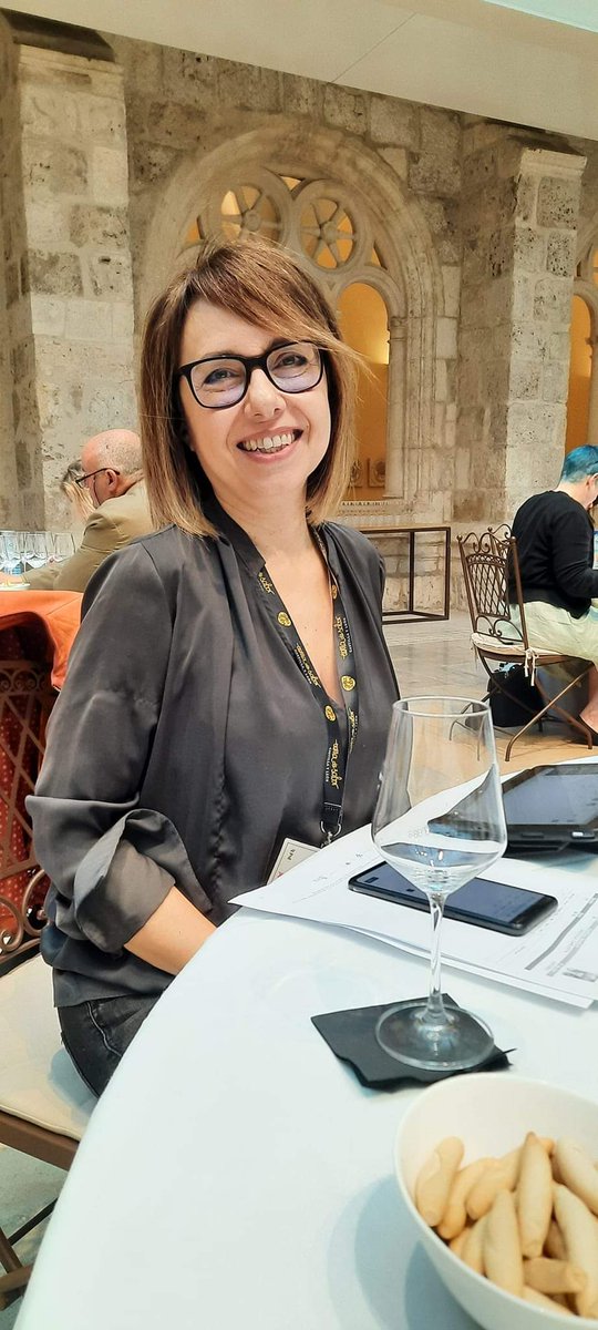alacarta's tweet photo. Último día de catas en los #premioszarcillo en Burgos. Excelente organización y mejor compañía!!!

#wine #winecompetition https://t.co/fwgrjhgHt5
