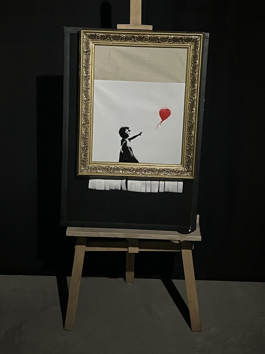 Banks, конечно, гений… Побольше узнали про его работы и там прям целая вселенная крыс, одиночества, искусства и любви