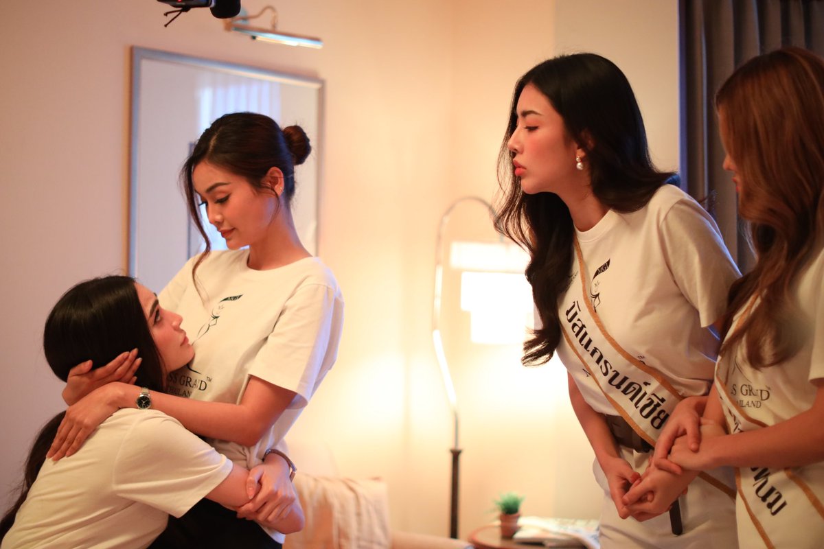 Show me Love The Series (@ShowmeLove_O) on Twitter photo 2023-03-26 06:49:05 อยู่กับเค้า เธอไม่ต้องกลัวอะไรแล้วนะ 🤍 @EWaraha @itscharlotty #Showmeloveเเค่อยากบอกรัก #ShowmeloveTheSeries อยู่กับเค้า เธอไม่ต้องกลัวอะไรแล้วนะ 🤍 @EWaraha @itscharlotty #Showmeloveเเค่อยากบอกรัก #ShowmeloveTheSeries