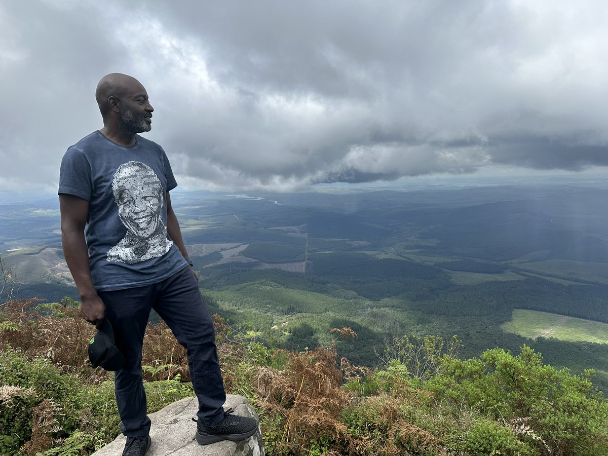 nmuffuh's tweet photo. Naturally beautiful & pristine #Mpumalanga 🇿🇦. Befitting name for this sight to behold - this is truly #GodsWindow. https://t.co/Mw521bqjsL