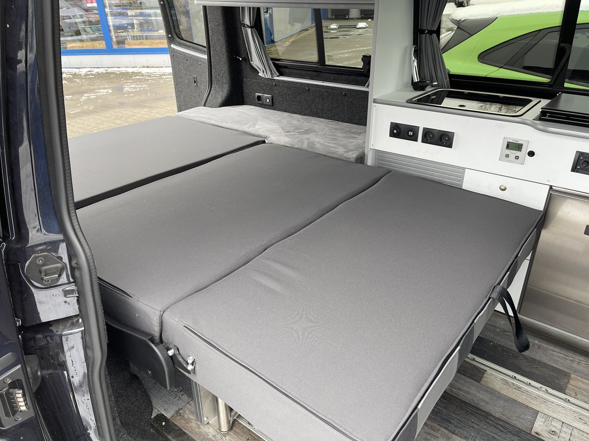 ActionCampervan's tweet photo. Wir präsentieren zu unseren 20 jährigen Firmenbestehen den Car Klinik Action Camp Future Ausbau für den Langen oder kurzen Radstand VW T6.1 
 #campervan #camperausbau #camperlife #camperliebe #vanausbau #vw #aufstelldach #vw #vwt6camper #vwt6 #vwt6campervan https://t.co/25cMv7M3hE