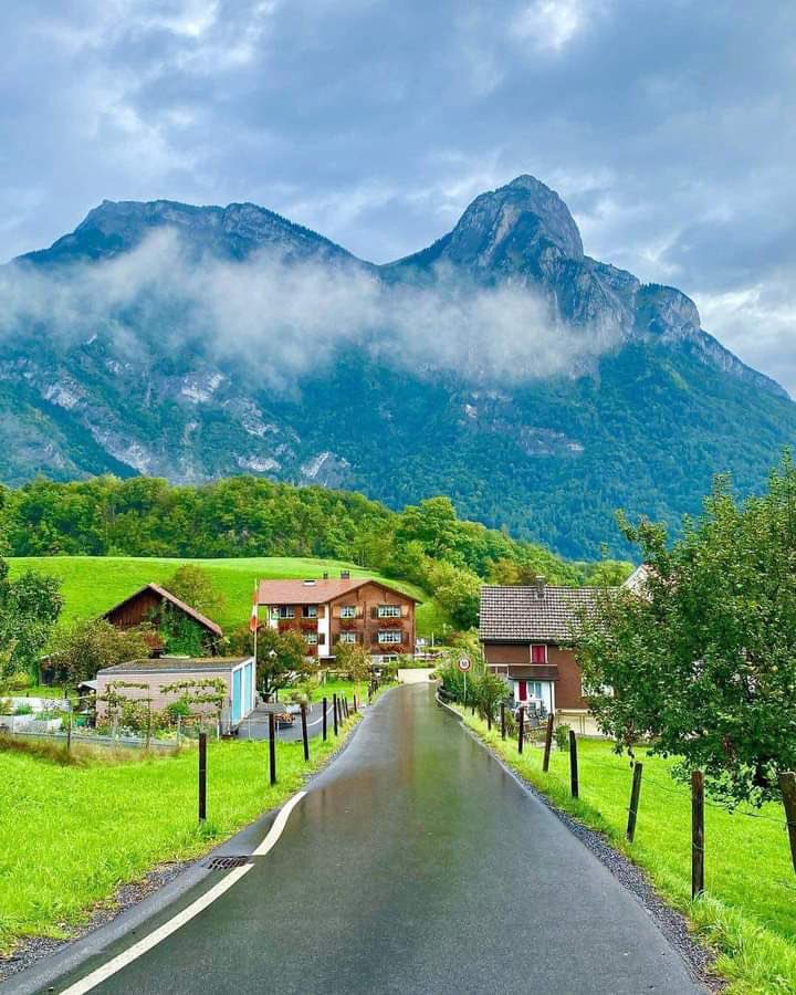 DonaldBKipkorir's tweet photo. Switzerland keeps the beauty of its rural villages undisturbed … And they receive over 10m tourists annually for this beauty … More than its population … In Kenya, every space has an ugly shopping centre with unhygienic kiosks. https://t.co/gxF5OhLrWb