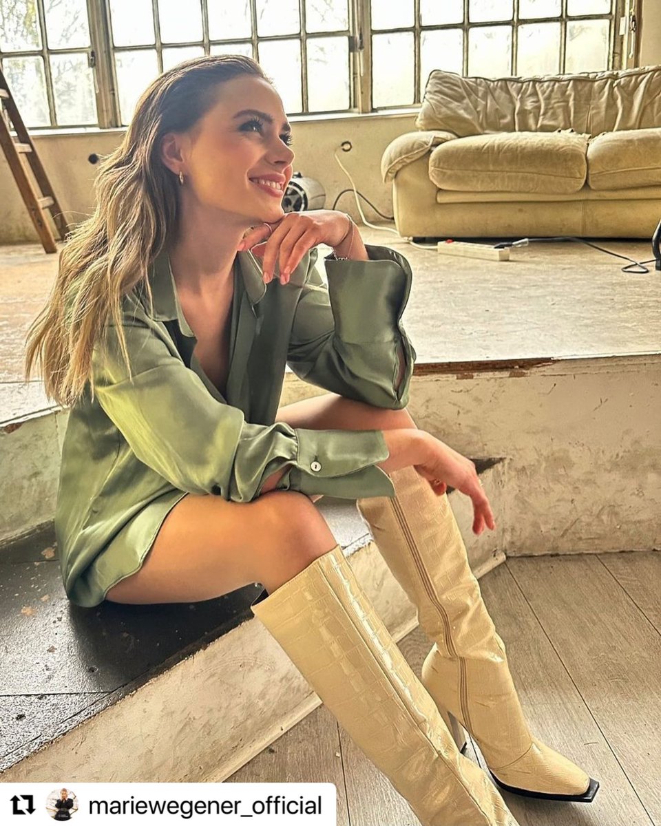 schlagerisgeil's tweet photo. #Repost @mariewegener_official with @use.repost
・・・
So ein tolles Shooting heute mit komplett neuen Looks 🥰freu mich soo auf die Bilder 🙈 #fotoshoot #newpic #teammarie #mariewegener❤❤❤ #fyp https://t.co/3DBGxC0LDi