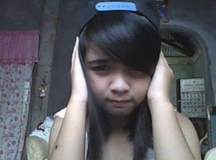 cosmic_niyan's tweet photo. @MillieParfait madali naman pala akong mahalin eh, so bakit di na lang ako huhuhu https://t.co/NR1MpyByQo