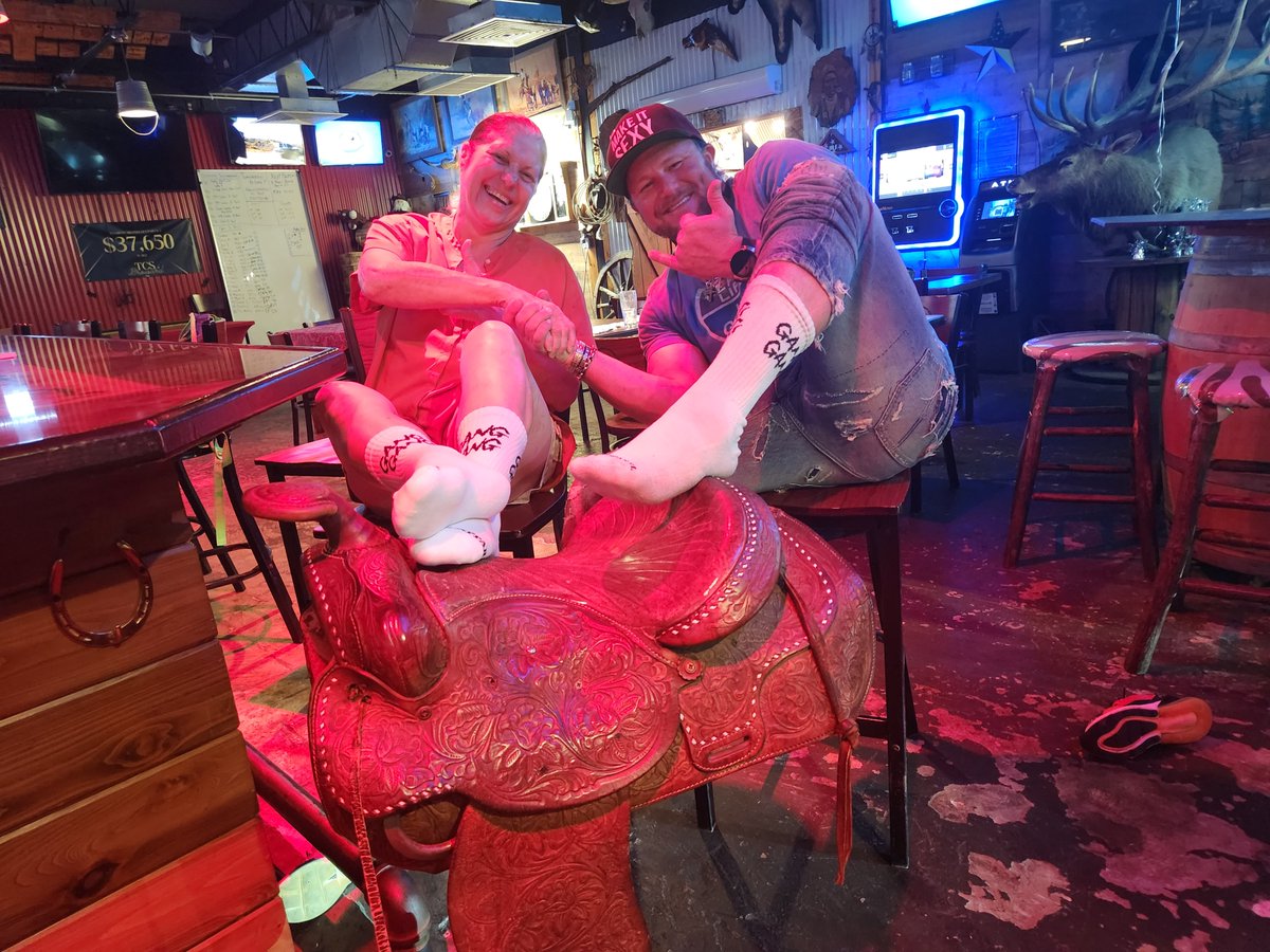 DegenGlobal's tweet photo. @MadnessMarch_23 @SirPinWyz  - Call it a Cinderella Story!!! IRL Events COMING to SFL!!! Thank you to the Local Community and ALL THE SUPPORT!!! #PompanoBeach #MM23 #SpanxTheHog #Galuppis #VegeLounge #GangGang #FlamingoPompano LFG!!! 🤙🤙🤙 https://t.co/2w7pxGE26M