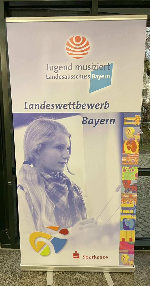HoeppnerKV's tweet photo. #KulturelleVielfaltLive=#JugendMusiziert:Liebe+Leidenschaft f.d. Musik,Begegnung+Wettbewerb-Herzlichen Glückwunsch Wolfgang Graef,Andreas Burger u. Team f. inspirierenden Landeswettbewerb #Bayern i. wunderschönen #Passau    @UniPassau @StMWK_Bayern @DMusikrat #Musikrat @Sparkasse https://t.co/YSNthWJugr