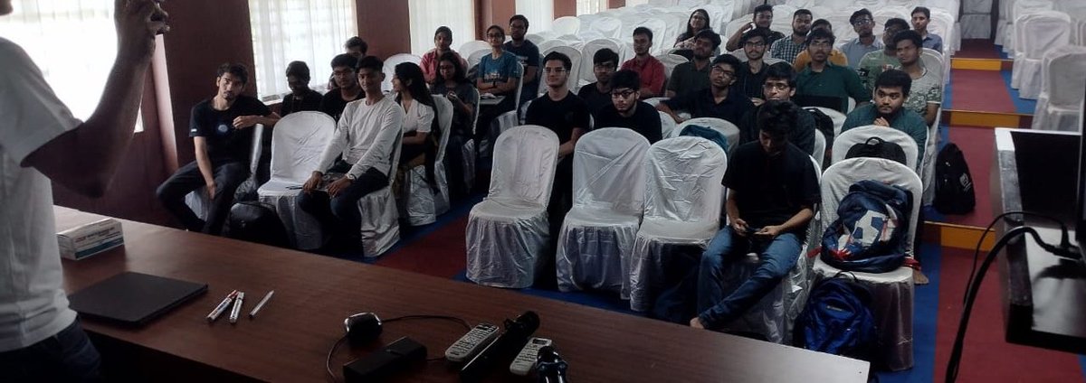 ShardeumIND's tweet photo. Shardeum #ProofOfCommunity Workshop - Happening now ๐ด
๐ IEM Kolkata #LetsBuildWeb3 https://t.co/jGEafYmwYf