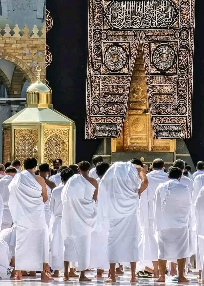 ❝জান্নাতে কখনও আপনার মন খারাপ হবে না।
সেখানে মন ভাঙার কোনো গল্প নেই❞

-- আলহামদুলিল্লাহ্!