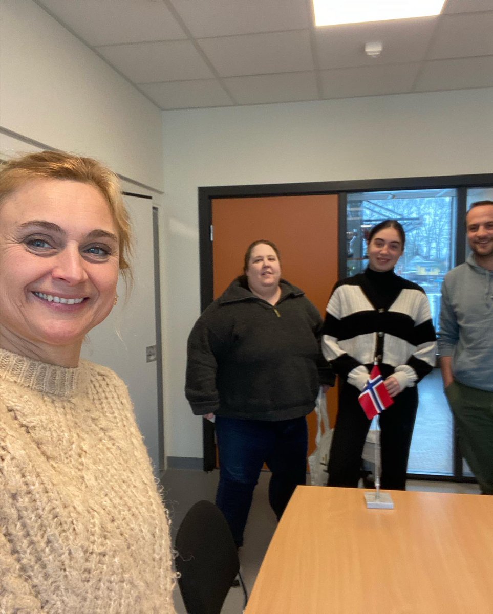Wipsee1's tweet photo. @Wipsee1 en # Norvège 🇳🇴 pour des #jobshadwing @EUErasmusPlus chez des partenaires incroyables 😻 impliqués dans #inclusion #sport #solidarite #jeunesse. Merci de l’accueil et longues vies à nos nouveaux partenariats! 🤩 @FURIMInstitutt @Fontenehusnorge https://t.co/6zCtXXn14g
