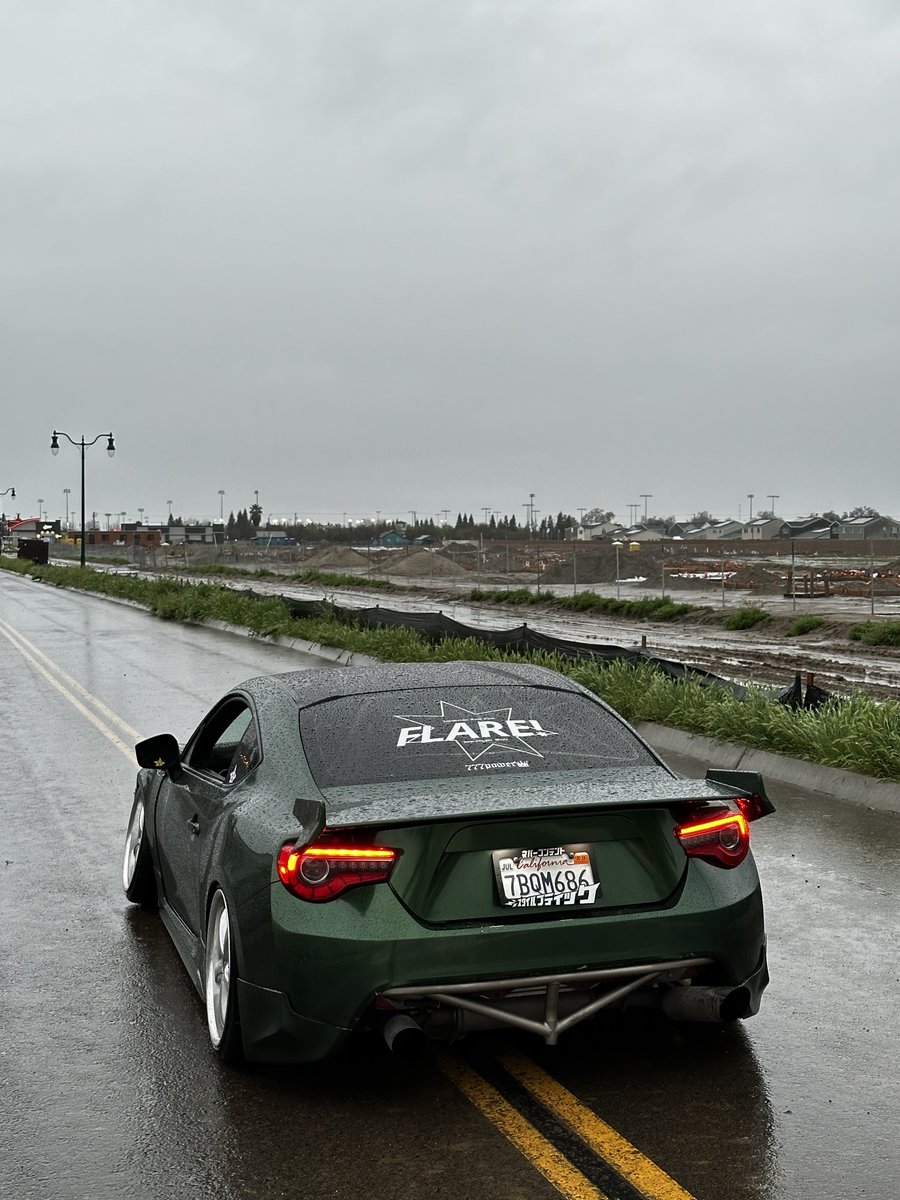 86petee's tweet image. 