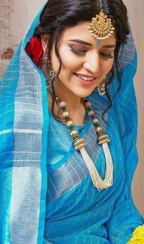 mannkaurr1's tweet image. जब टूटता है दिल
स्त्री का

फिर भी स्त्री साथ कहाँ छोड़ती है
जब तक उसमें साँस है
#मर #मर कर भी खुद में तुमको #जिन्दा रखती हैं
हाँ तभी तो वो स्त्री है
#नारी