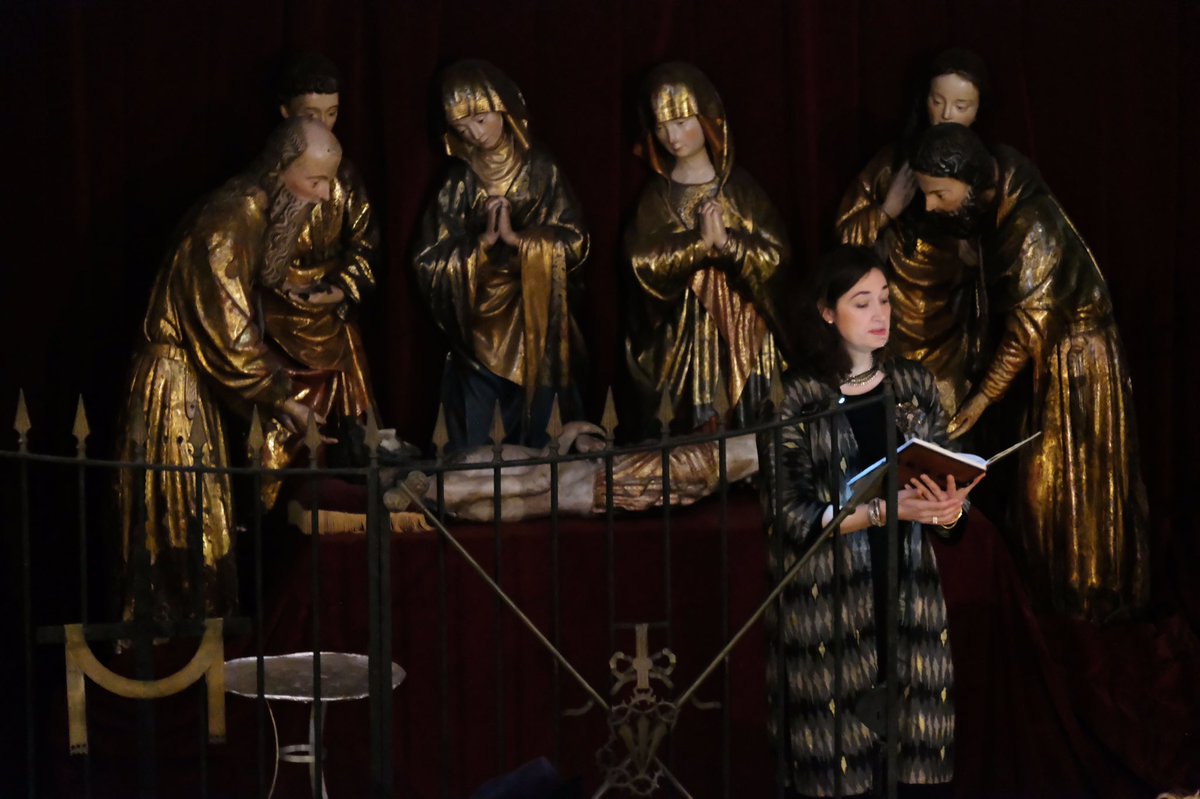 fmsperpignan's tweet photo. Notre-Dame de la Réal comble et standing ovation pour l’Ensemble Oriscus qui a magnifié #HildegardVonBingen avec la merveilleuse voix d’Anne Bertin-Hugault. 👏
📸Michel Aguilar @MairiePerpignan @perpitourisme #perpignan @BonetAndre #musiquesacree https://t.co/DkNsb6ZEw2