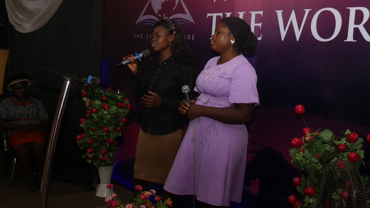 TheChristEmpire's tweet photo. CHOIR MINISTRATION
The power of music is amplified when we sing in unity - let's worship together with our choir 🌟
#ChoirMinistration
#WorshipTogether
#TCE
#TheChristEmpire
#SuperSundayService
#ActivatingTheBlessing
#PBB
#FixingTheWorldWithTheWord https://t.co/Iop1B03eoo