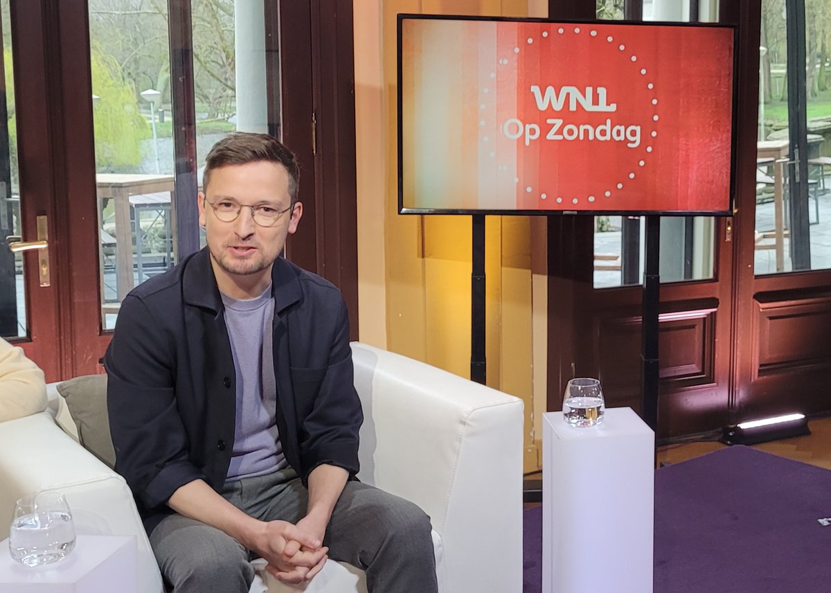 WNLOpZondag's tweet photo. WNL op Zondag: met BBB-leider @lientje1967 Caroline van der Plas, president-directeur van Shell Nederland Marjan van Loon, Frankrijk-correspondent @stefandevries en @nrc-journalist Wouter van Noort. #WNL https://t.co/pbjXnmZzHH