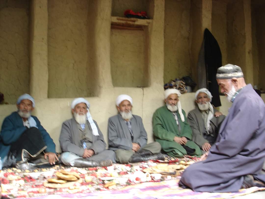 AlimshahM's tweet photo. The elders of Vashan village. Tajikistan🇹🇯 https://t.co/cs9VE5YPiq