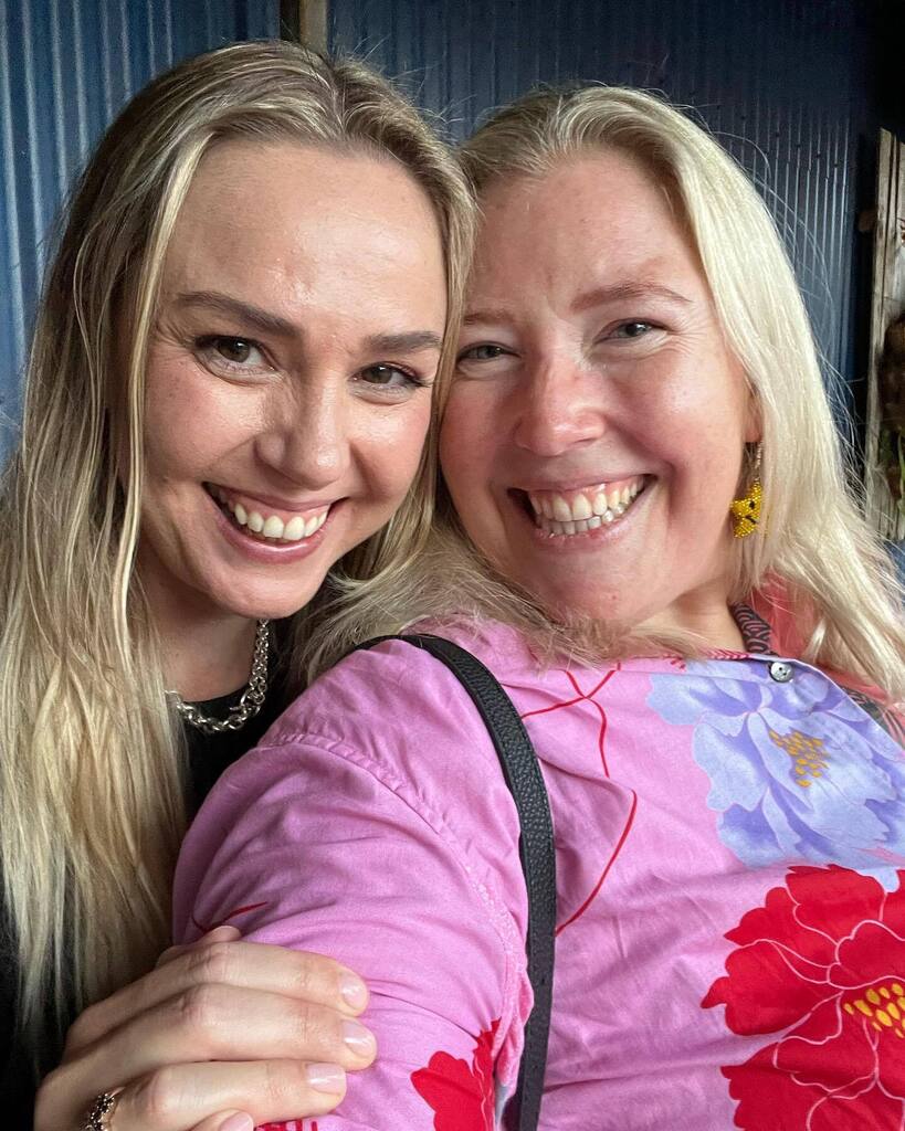 izzyerskine's tweet photo. We have had the best weekend down in Jervis Bay to celebrate Kate and James’s wedding!! 

Here are some happy snaps of Pre-Wedding fun times 🤩 

🍻 Welcome Drinks at @jervisbaybrewing_co 

🌅 Wedding Day Sunrise

🦘 Worrowing Roos and Views

🏃🏼‍♀️ Huski… https://t.co/qaXAiicqLW https://t.co/QLEWNebKA2