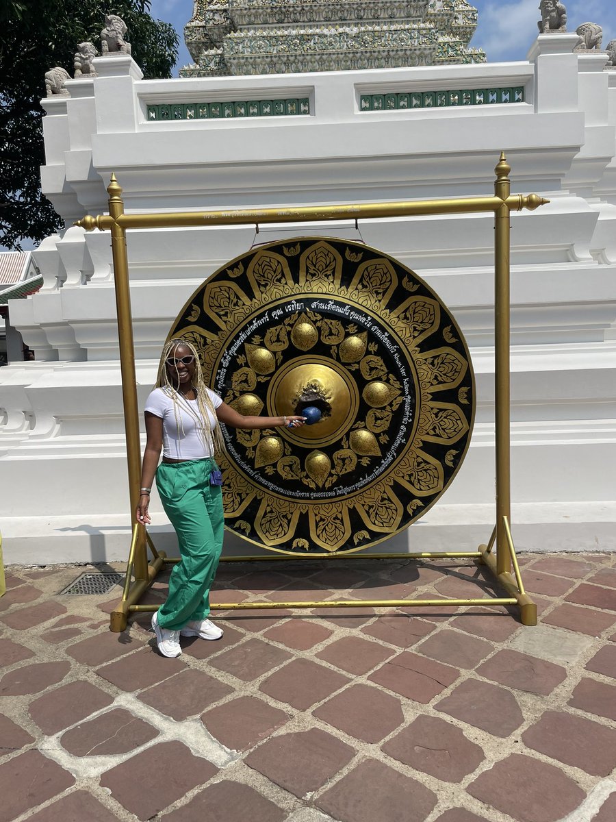 TrustNKarma's tweet photo. Bangkok is a must visit place. The food, massages, &amp; people are 👌🏾! Next stop #Krabi #Phuket Spring Break in 🇹🇭 with family and friends https://t.co/26E86BADCn