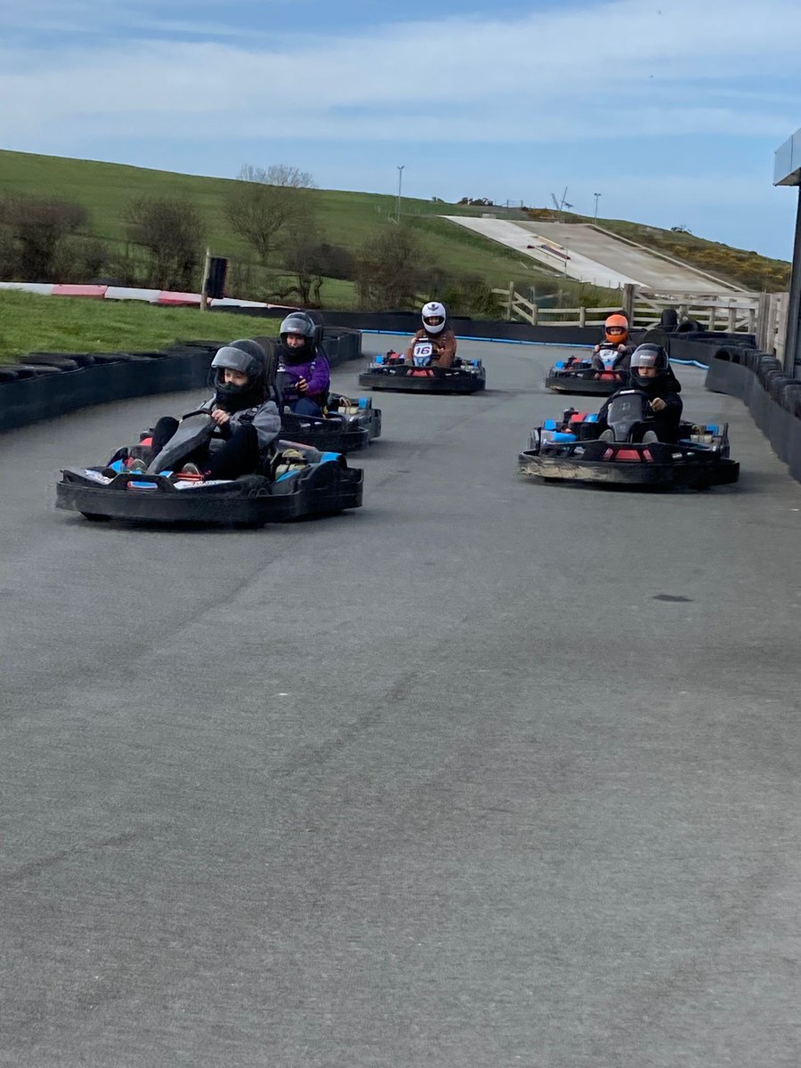 Cymraeg_StCyres's tweet photo. Sgïo a cartio ddoe 🏎⛷️ https://t.co/5uzyL7xQho