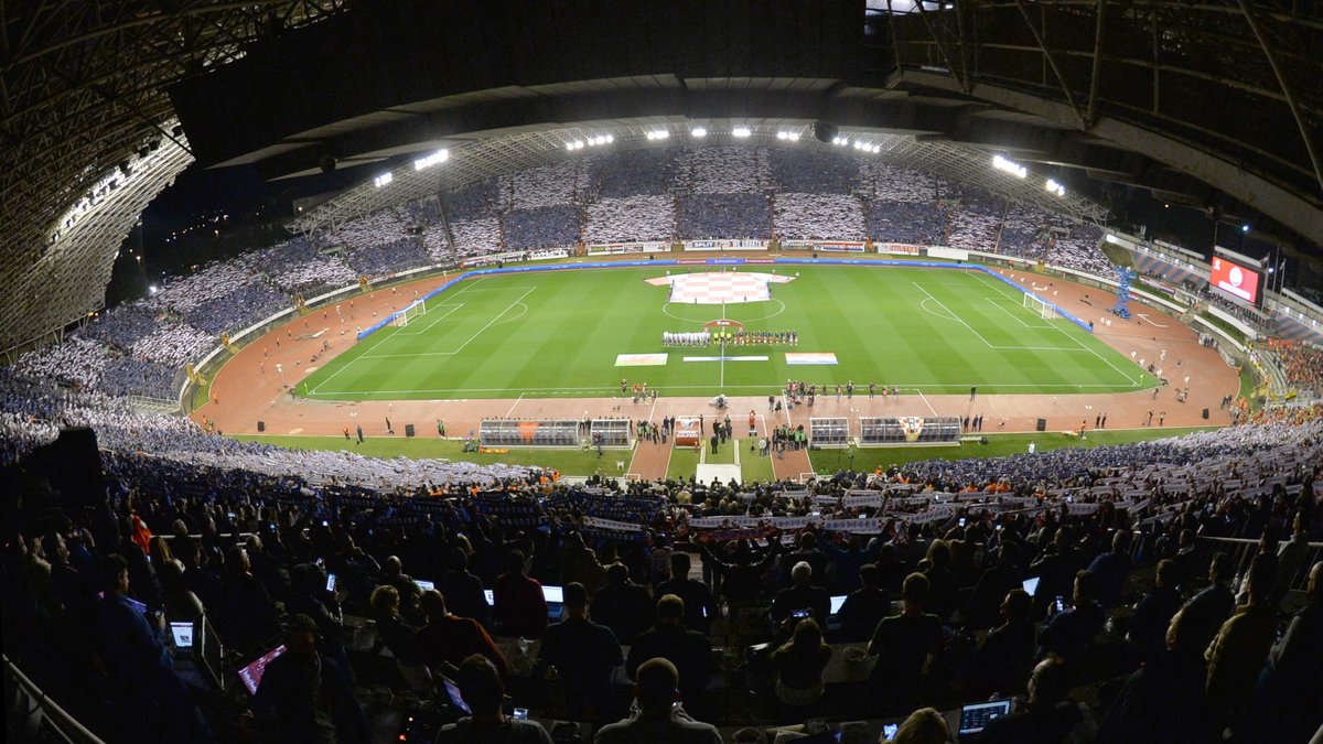 HNSfamily's tweet photo. Hvala svim navijačima Vatrenih i svima koji su sudjelovali u organizaciji prve kvalifikacijske utakmice za #EURO2024 u Splitu protiv Walesa, te tako pomogli stvoriti još jedno fantastično ozračje i poslati prekrasne slike iz Hrvatske u svijet! 🏟️

#CROWAL #Obitelj #Vatreni❤️‍🔥 https://t.co/O3teNhrSWB