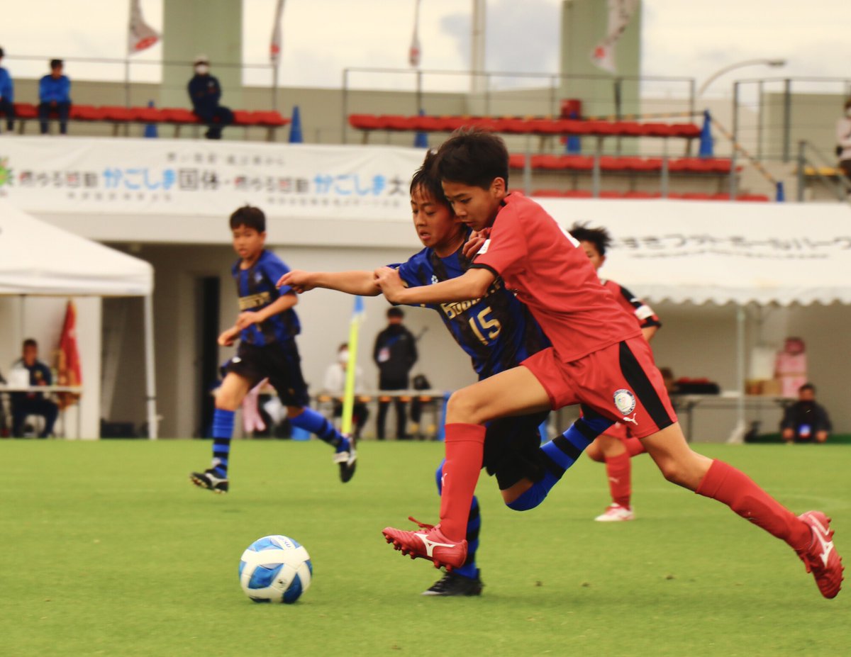 zennoh_sports's tweet photo. ⚽️JA全農杯全国小学生選抜サッカーin九州🥭
【決勝戦】
#ロアッソ熊本(熊本)と #BUDDYFC(福岡)の試合は、4-1でロアッソ熊本が勝利‼️序盤から果敢に攻め込み、立て続けにゴールを奪いました👏優勝おめでとう🎊
#チビリンピック #JA全農杯 #チビリンサッカー #全農 https://t.co/Jw0ZTjOSwj